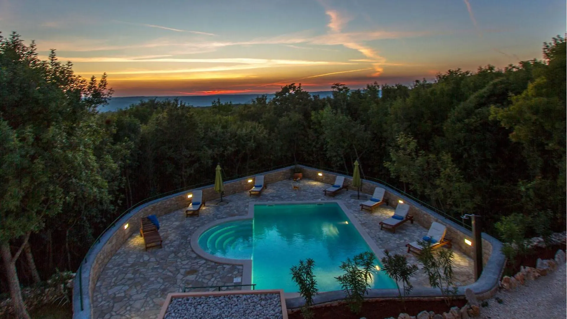 Lovely Home In Koromacno With Swimming Pool 0*,