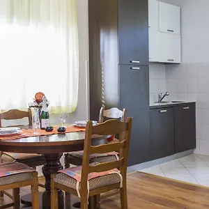 Amber Apartmán
